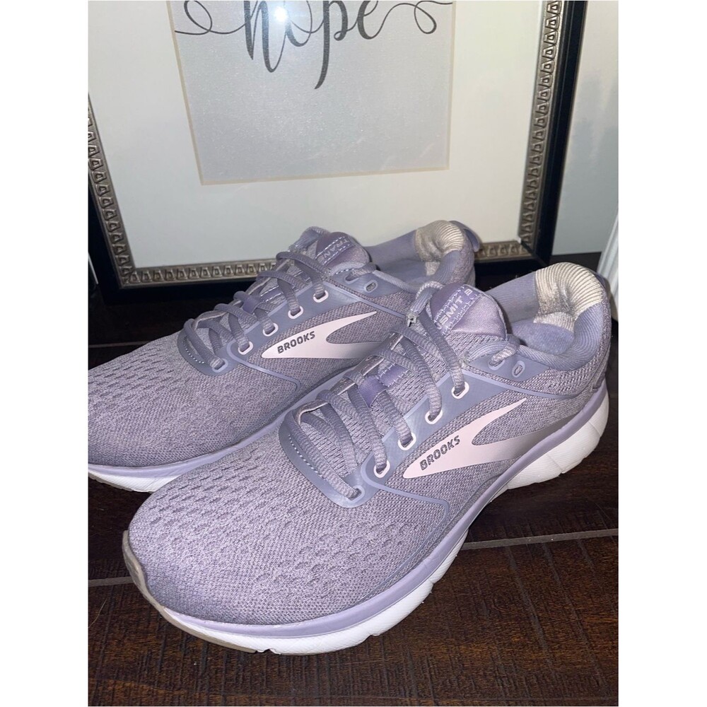 Brooks Transmit 3 Lavender Light Pink Running Sneakers Size 9.5